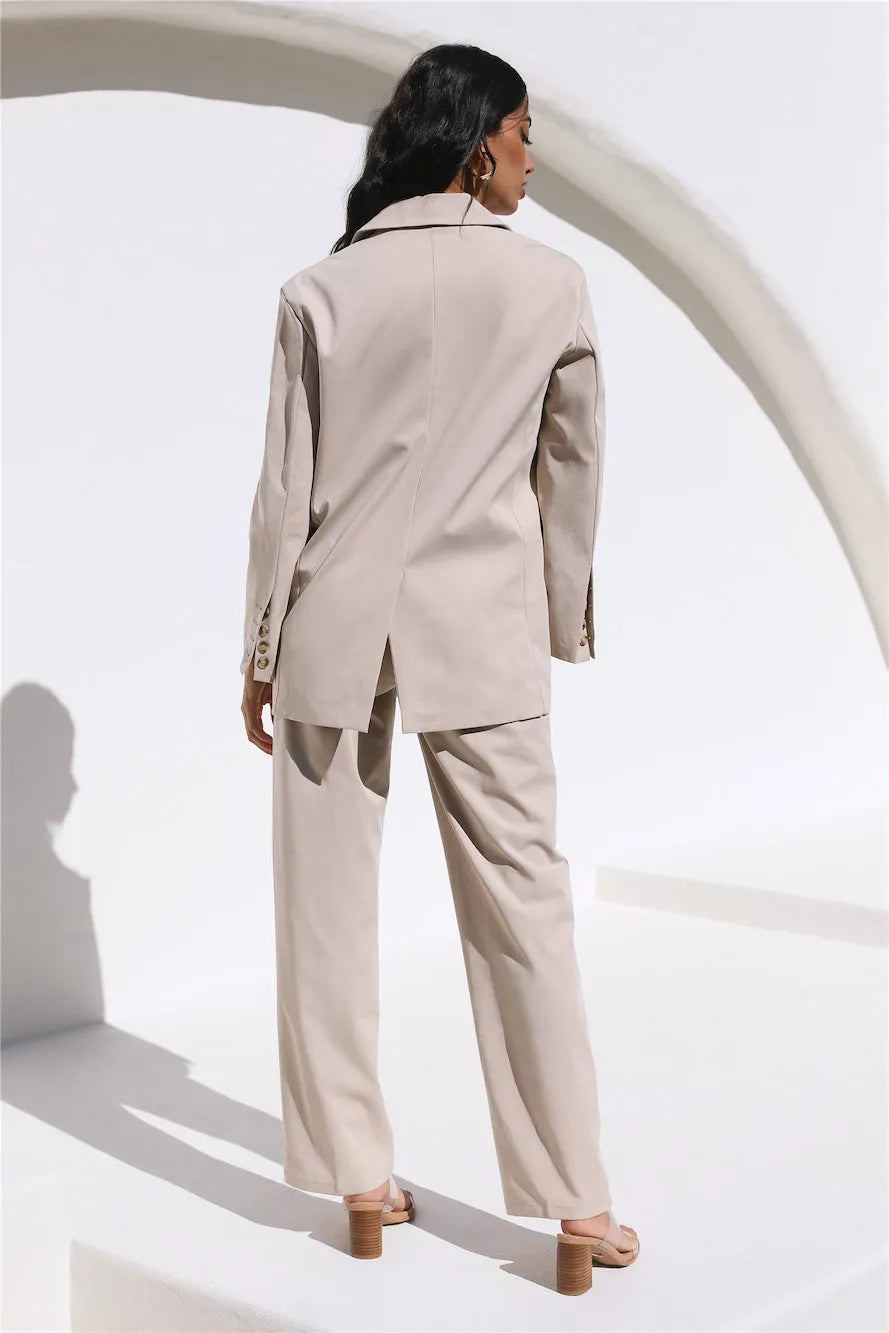 Beige/cream