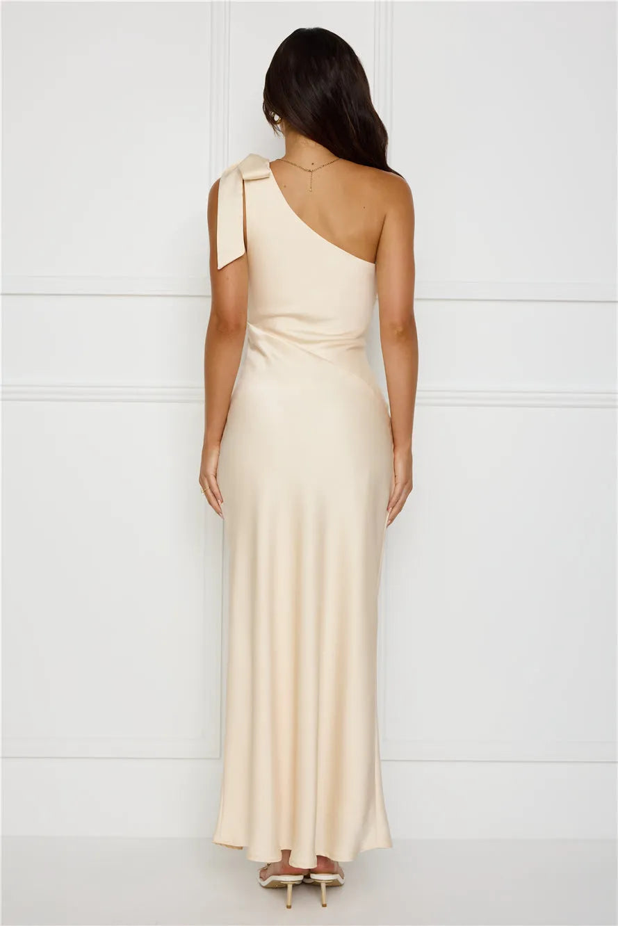 Beige/cream