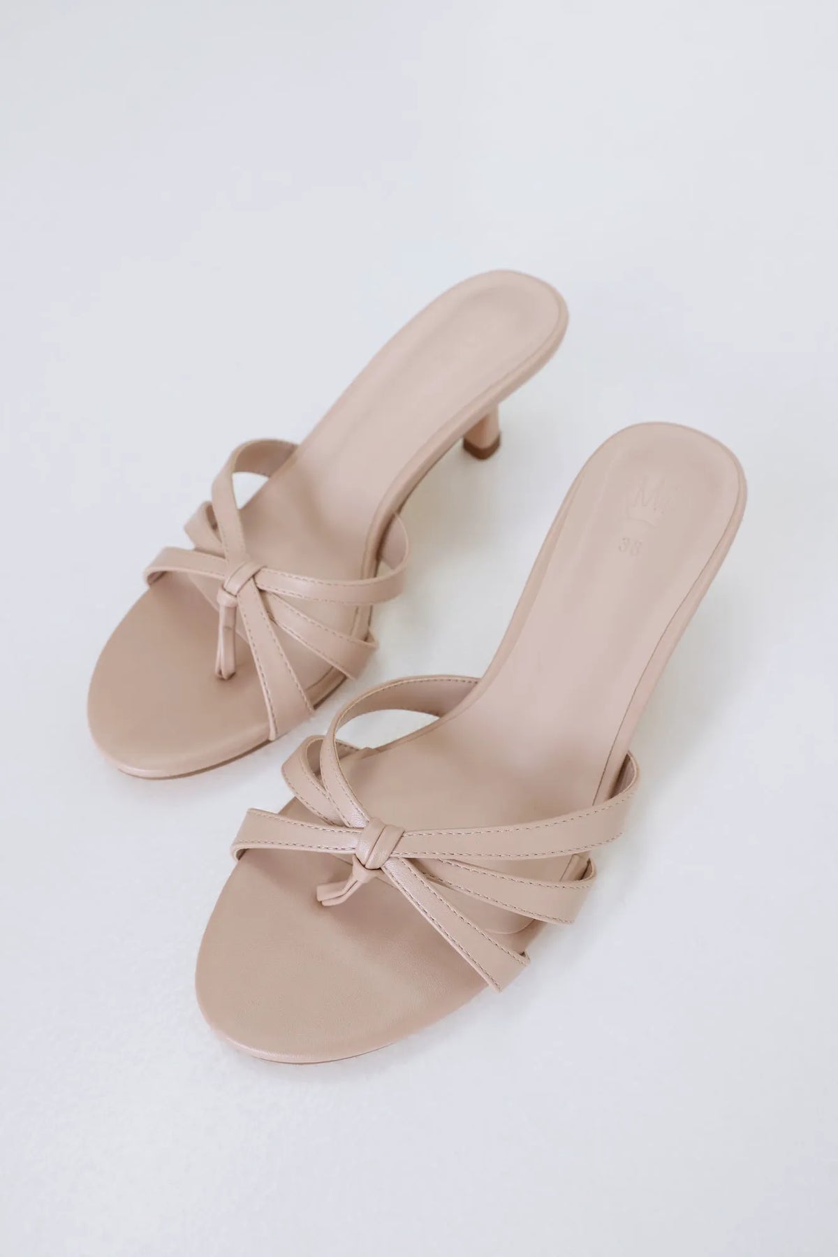 Beige/cream