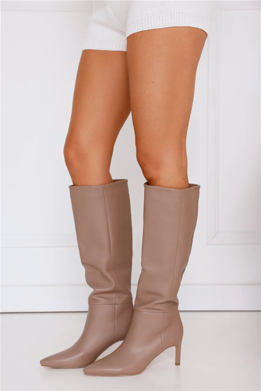 Beige/cream