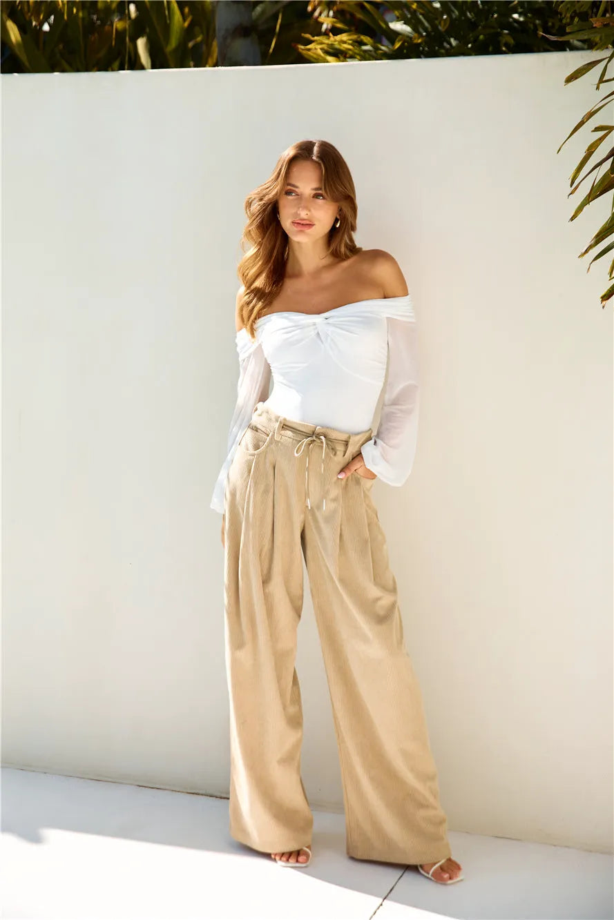 Beige/cream