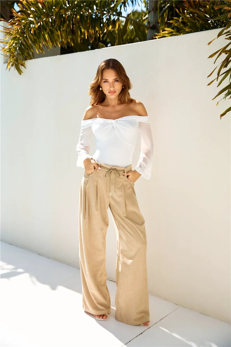Beige/cream