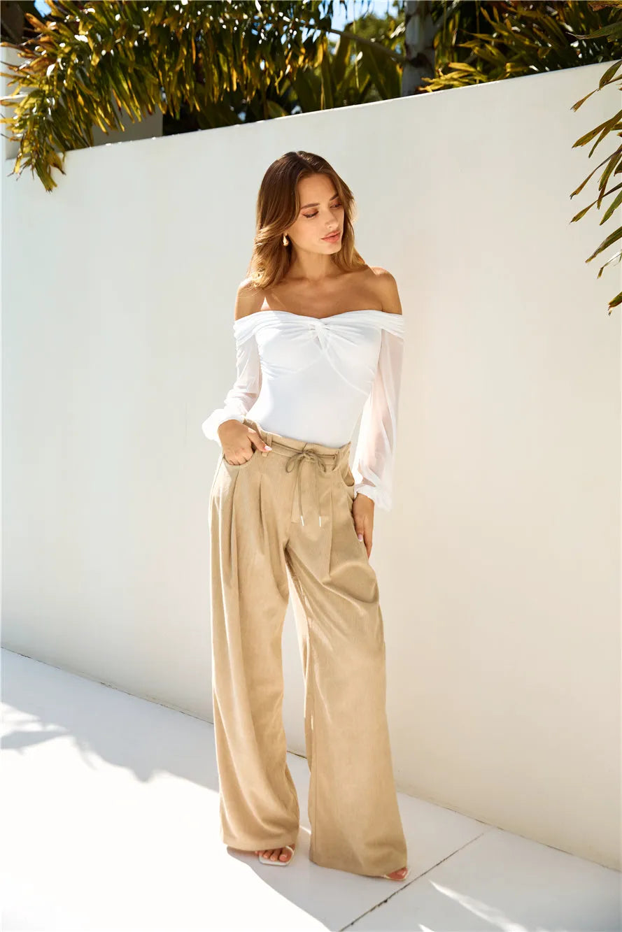 Beige/cream
