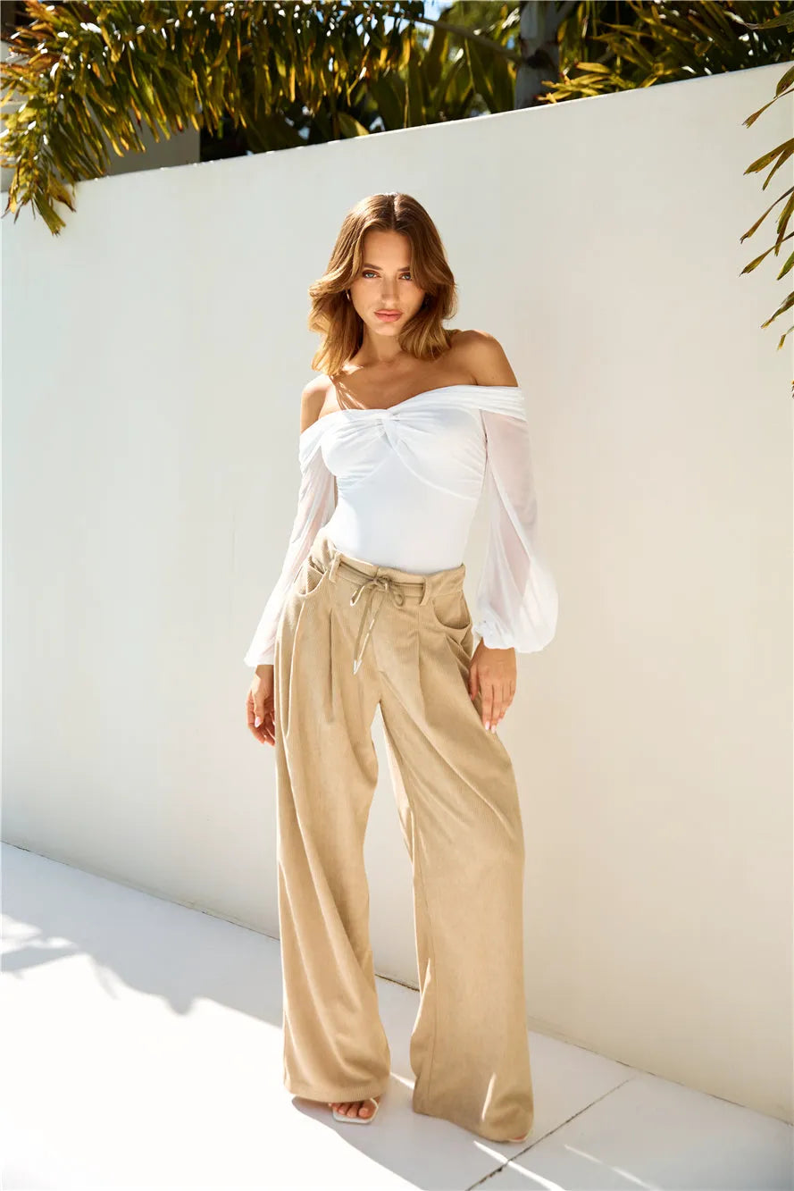 Beige/cream