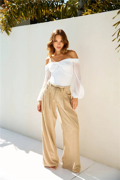 Beige/cream