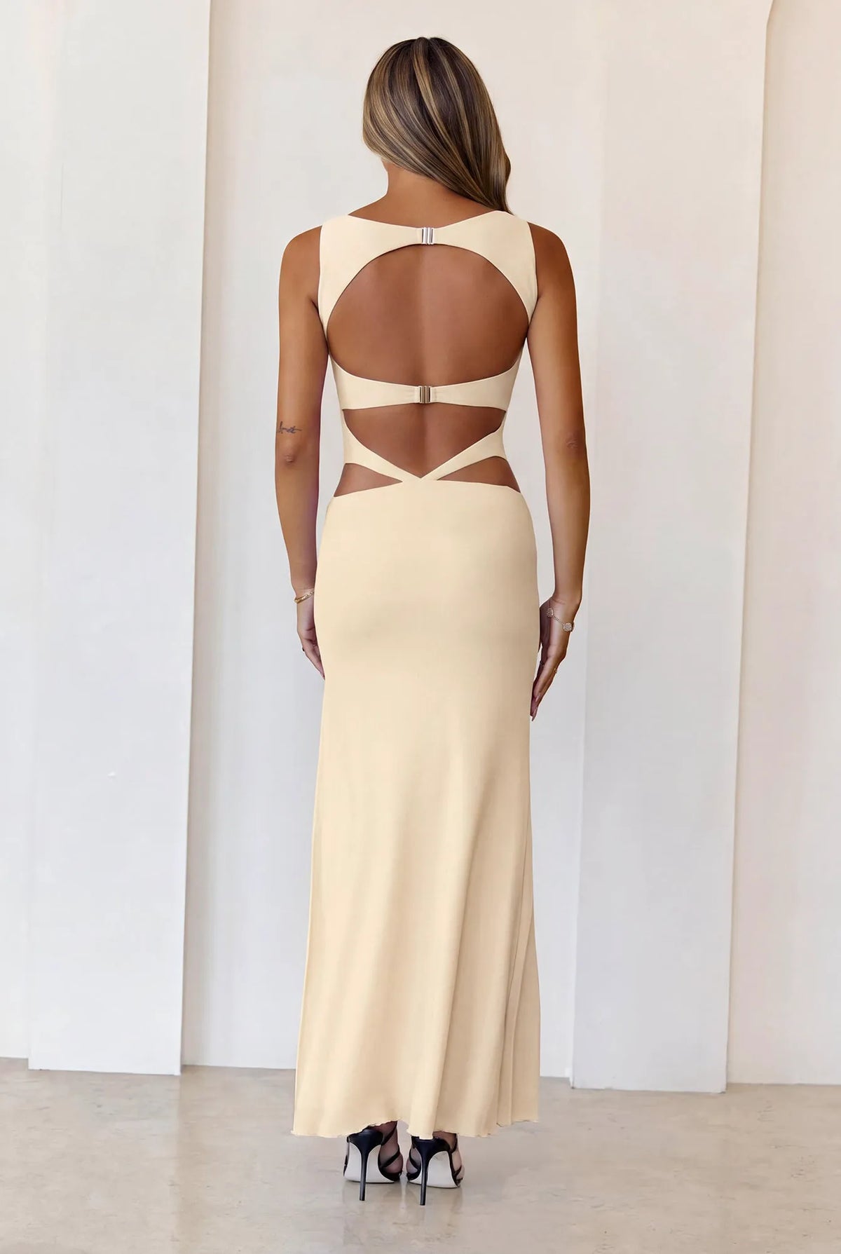 Beige/cream