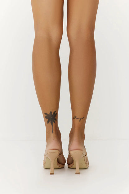 Beige/cream