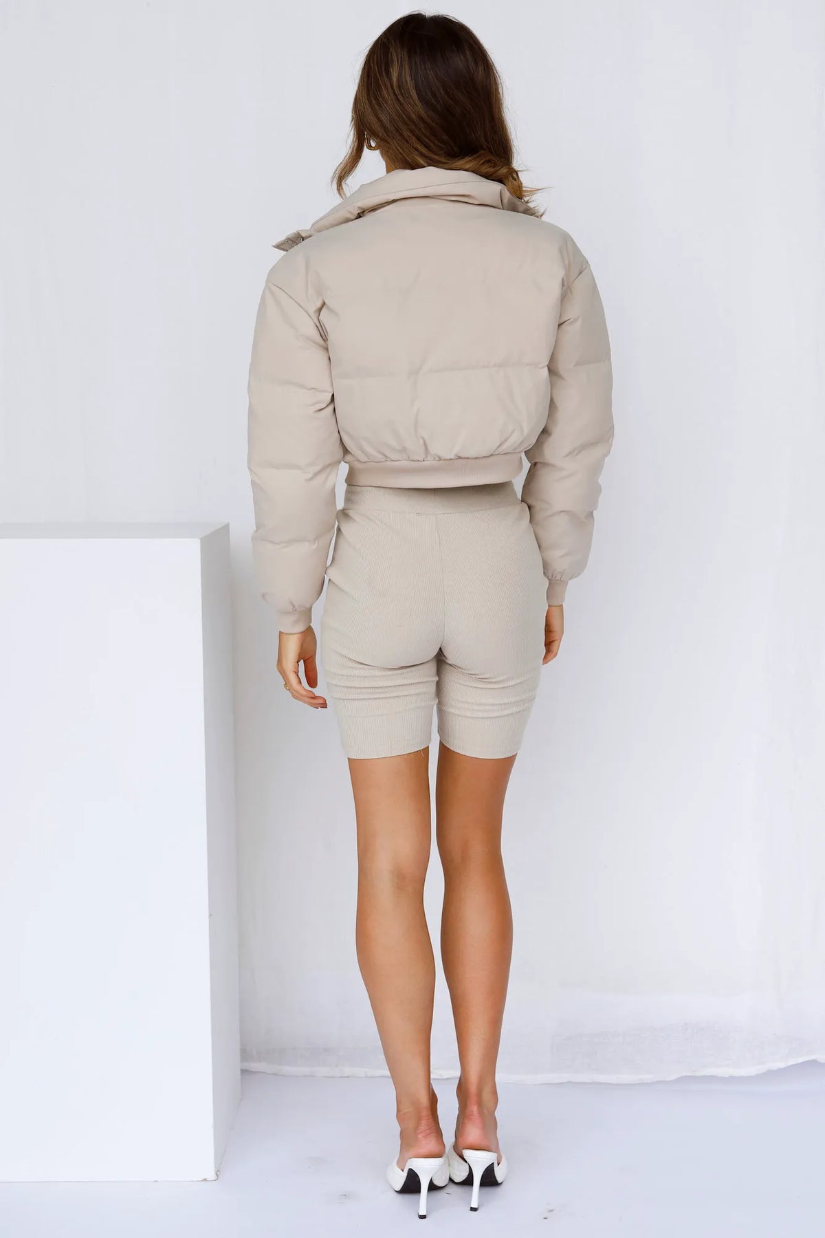 Beige/cream