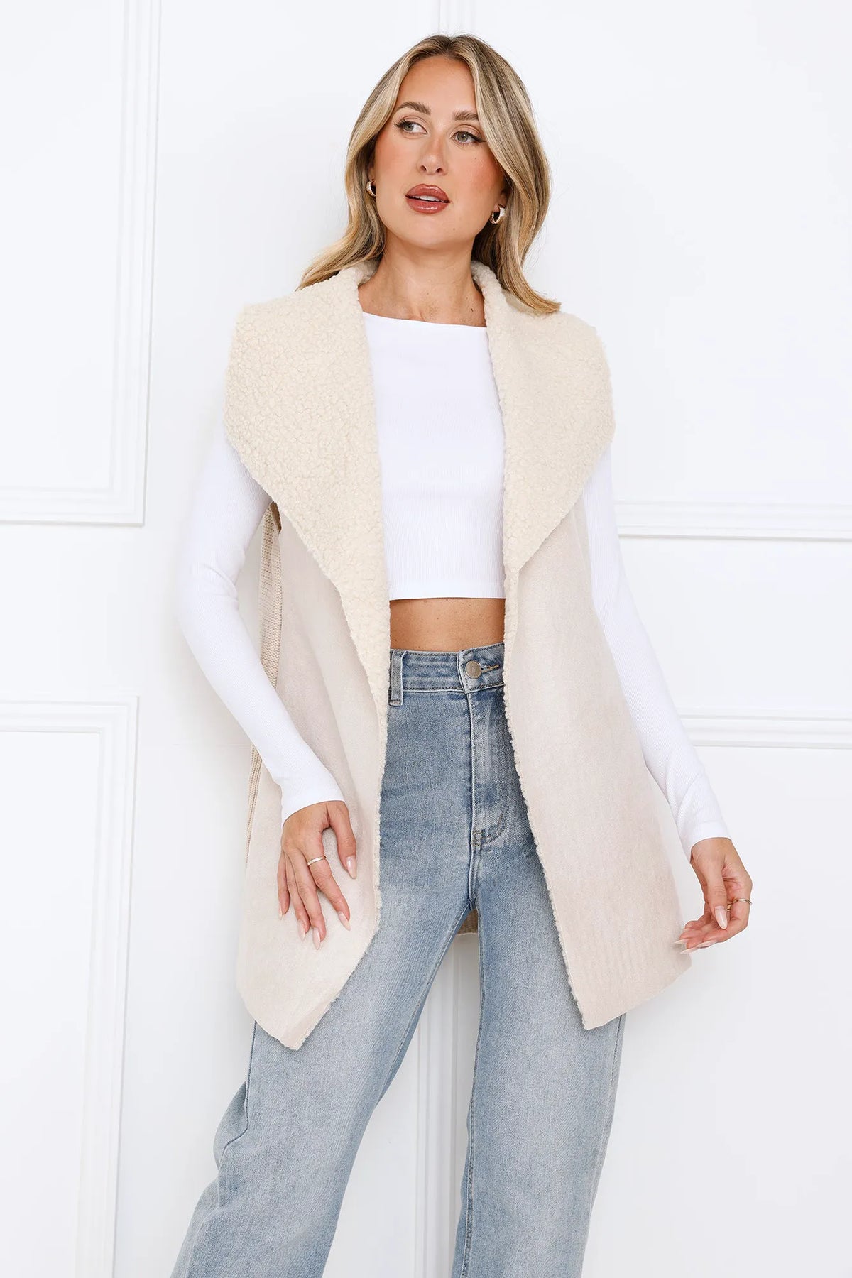 Beige/cream