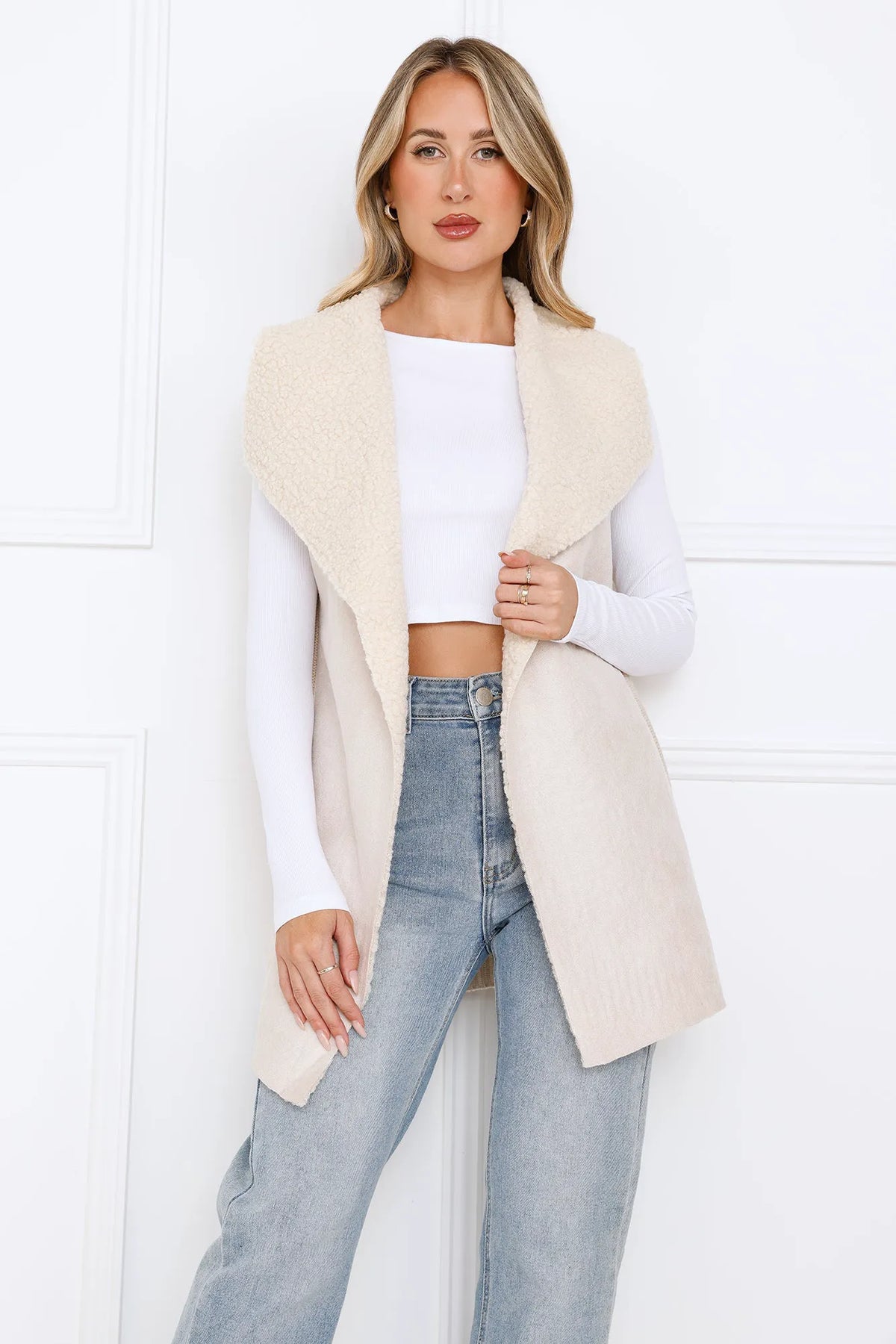 Beige/cream