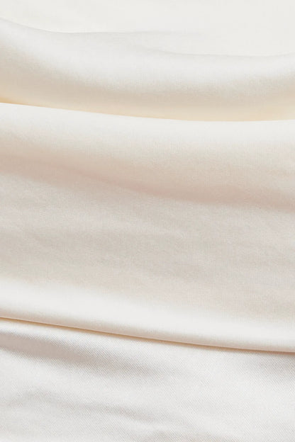 Beige/cream