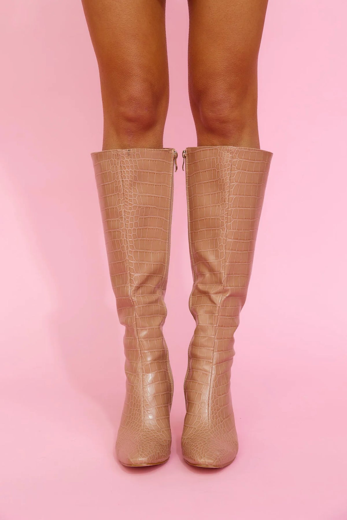 Beige/cream