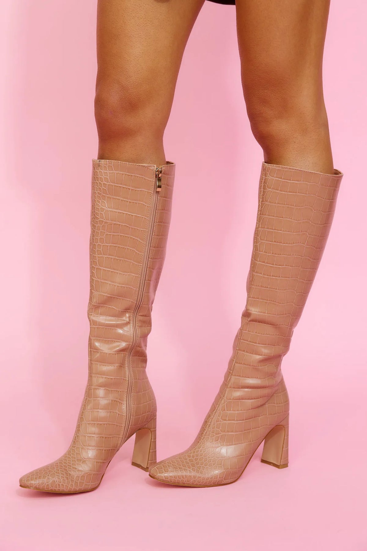 Beige/cream