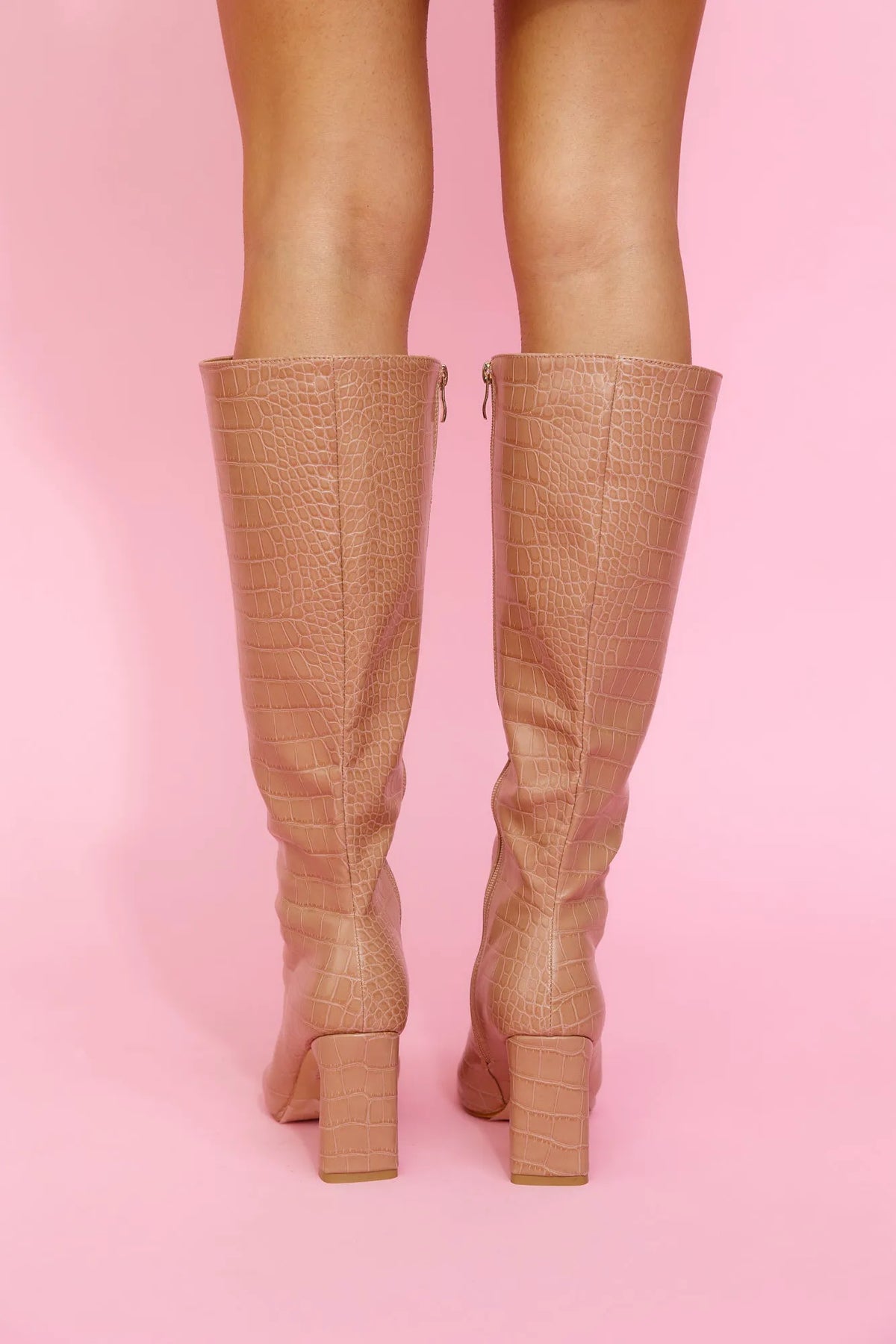 Beige/cream
