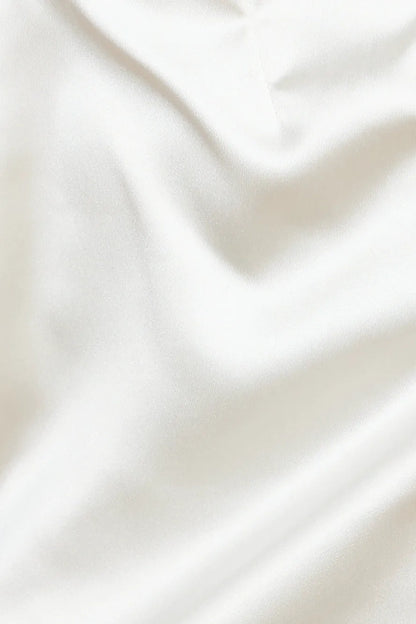 Beige/cream