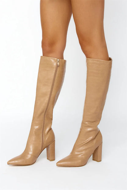 Beige/cream
