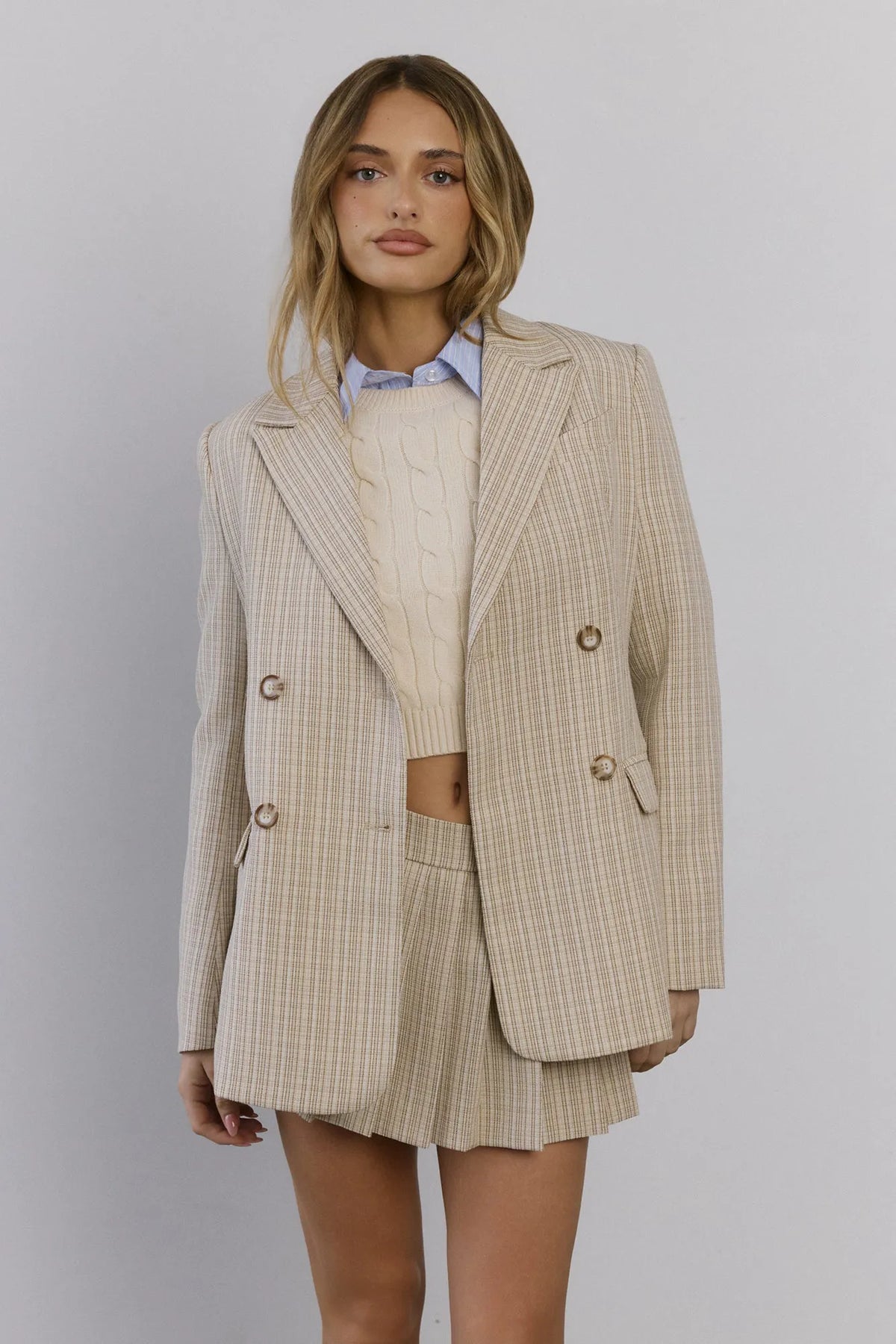 Beige/cream