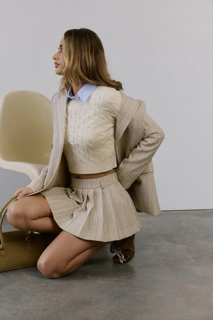 Beige/cream