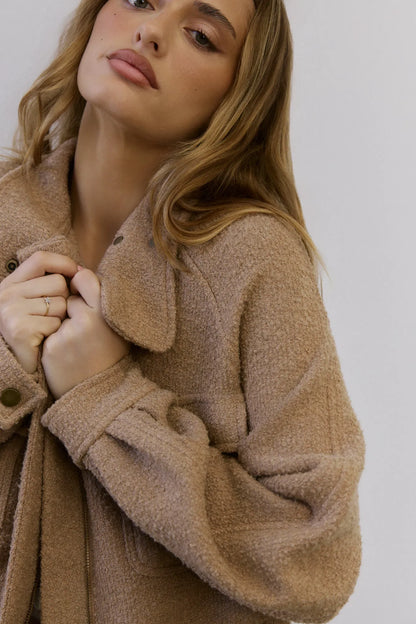 Beige/cream