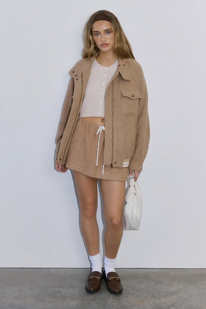 Beige/cream