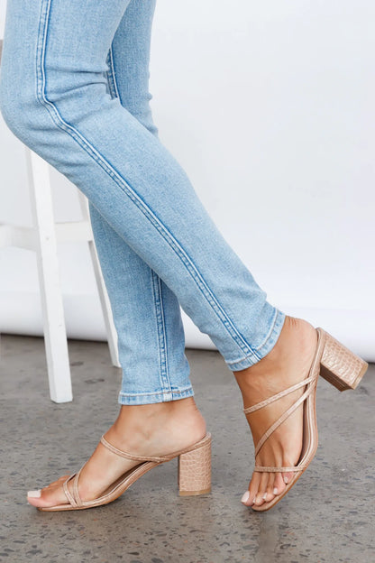 Beige/cream