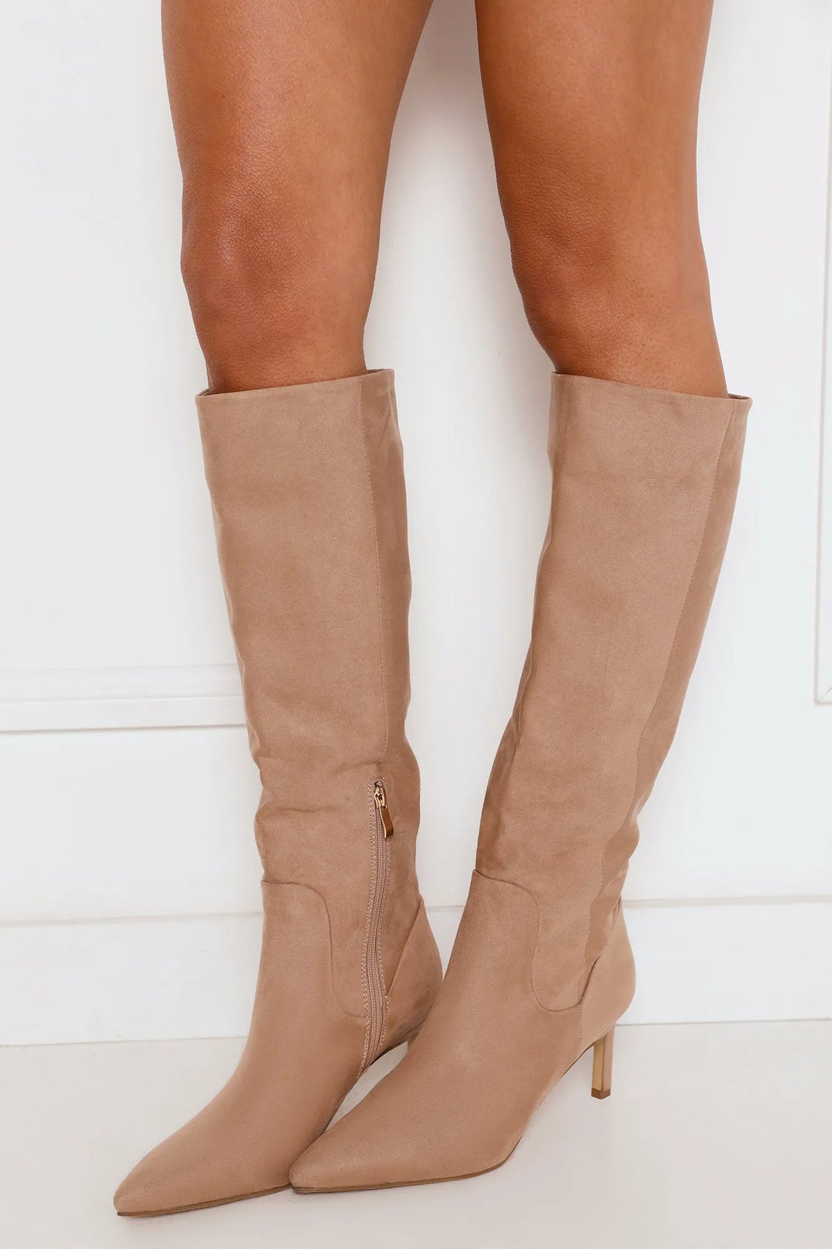 Beige/cream