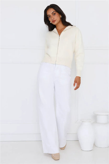 Beige/cream