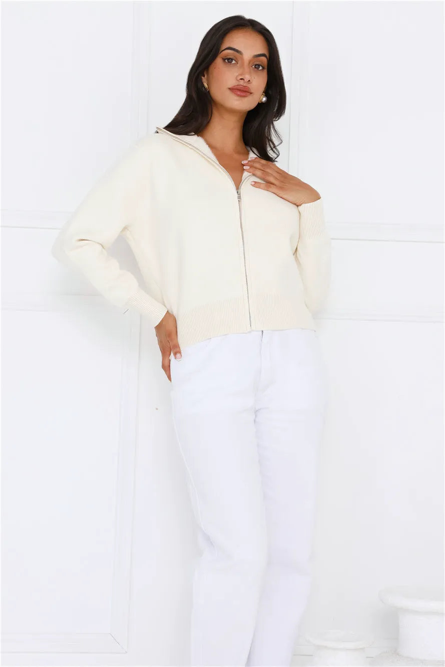 Beige/cream