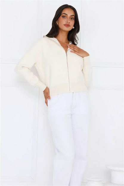 Beige/cream