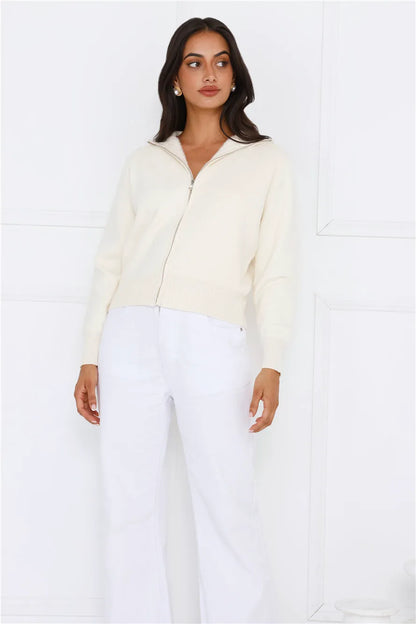 Beige/cream