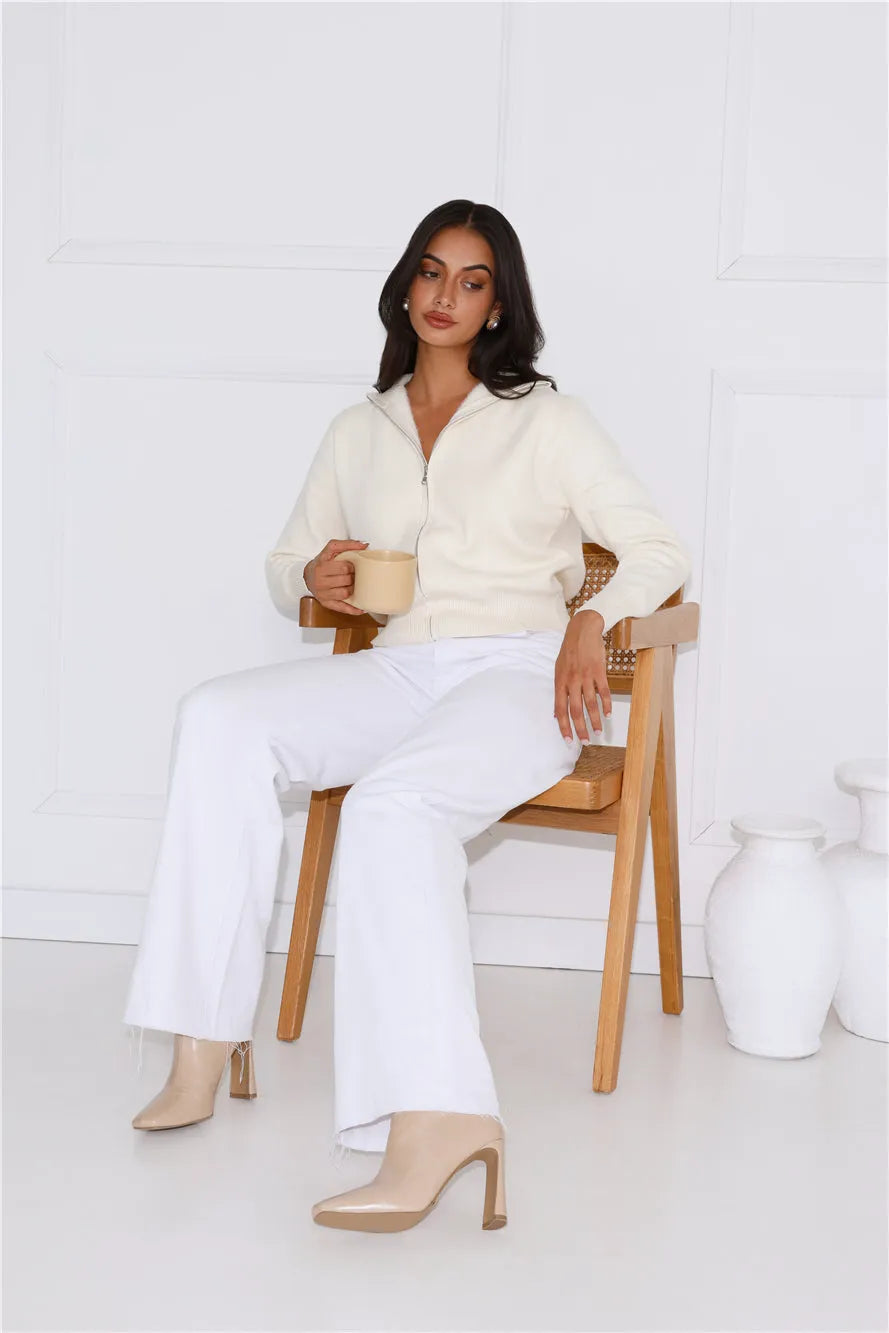 Beige/cream