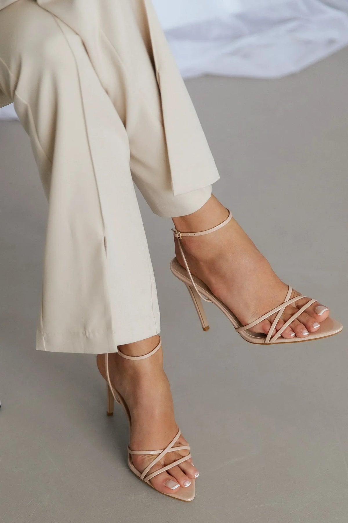 Beige/cream