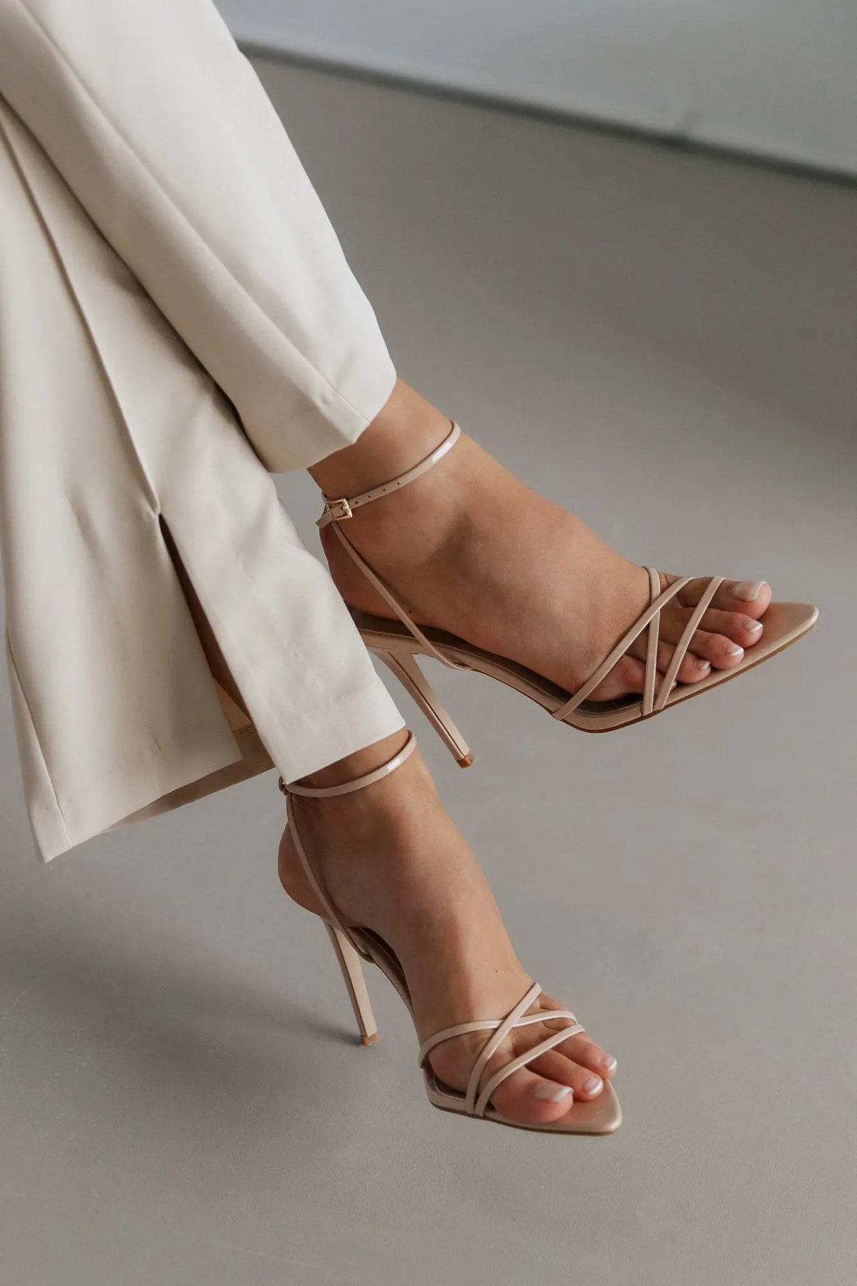 Beige/cream