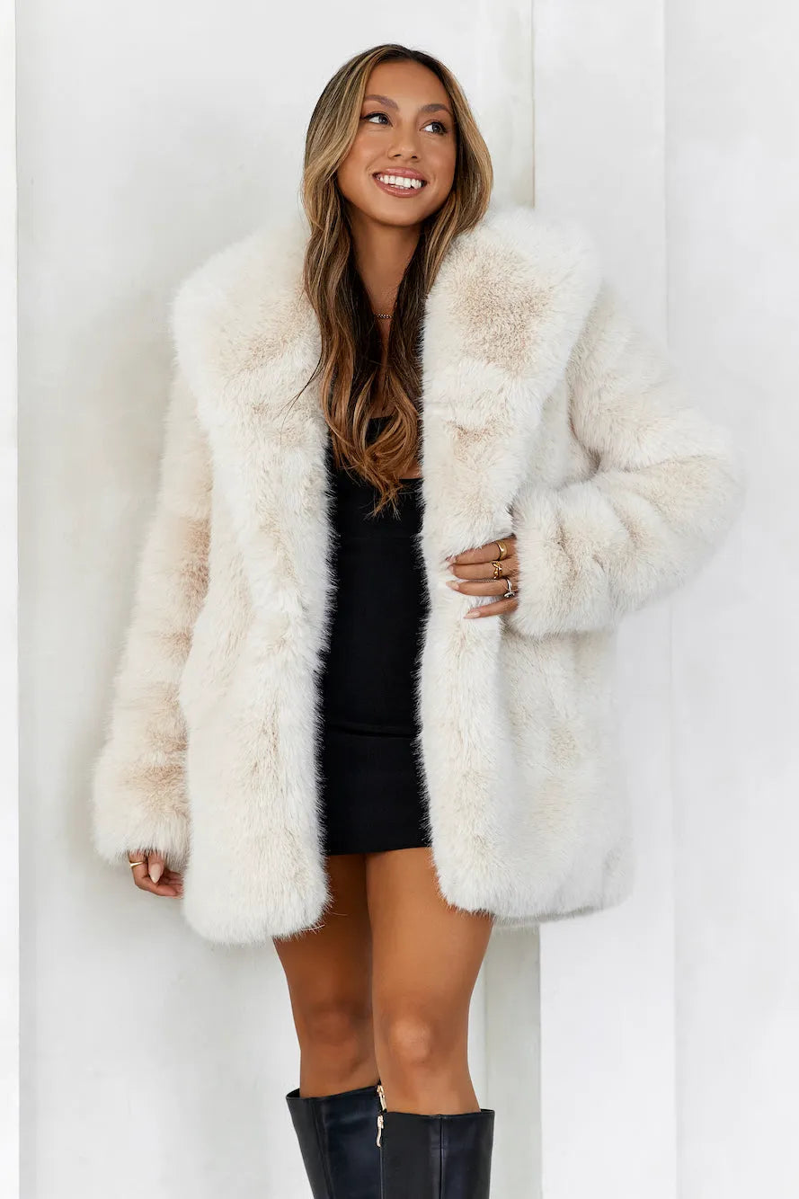 Beige/cream
