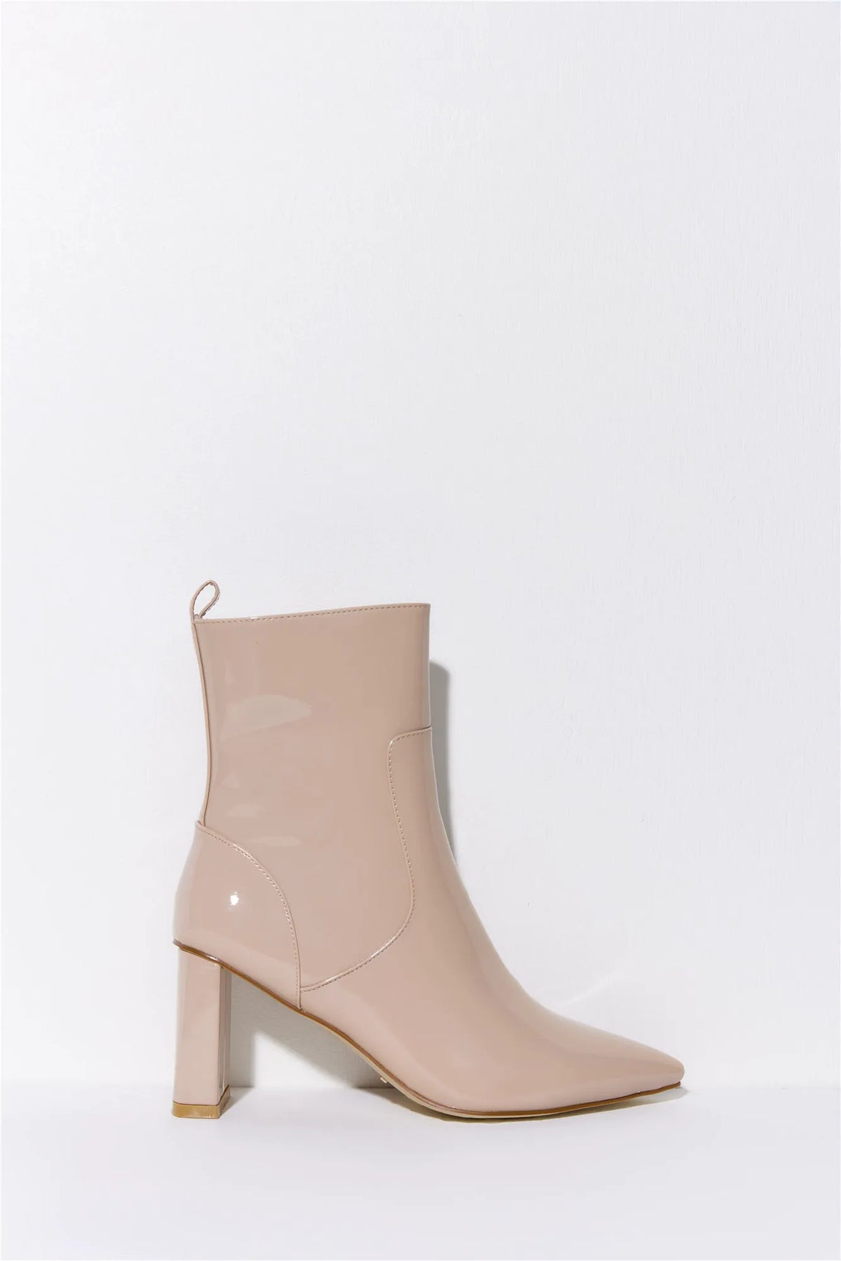 Beige/cream
