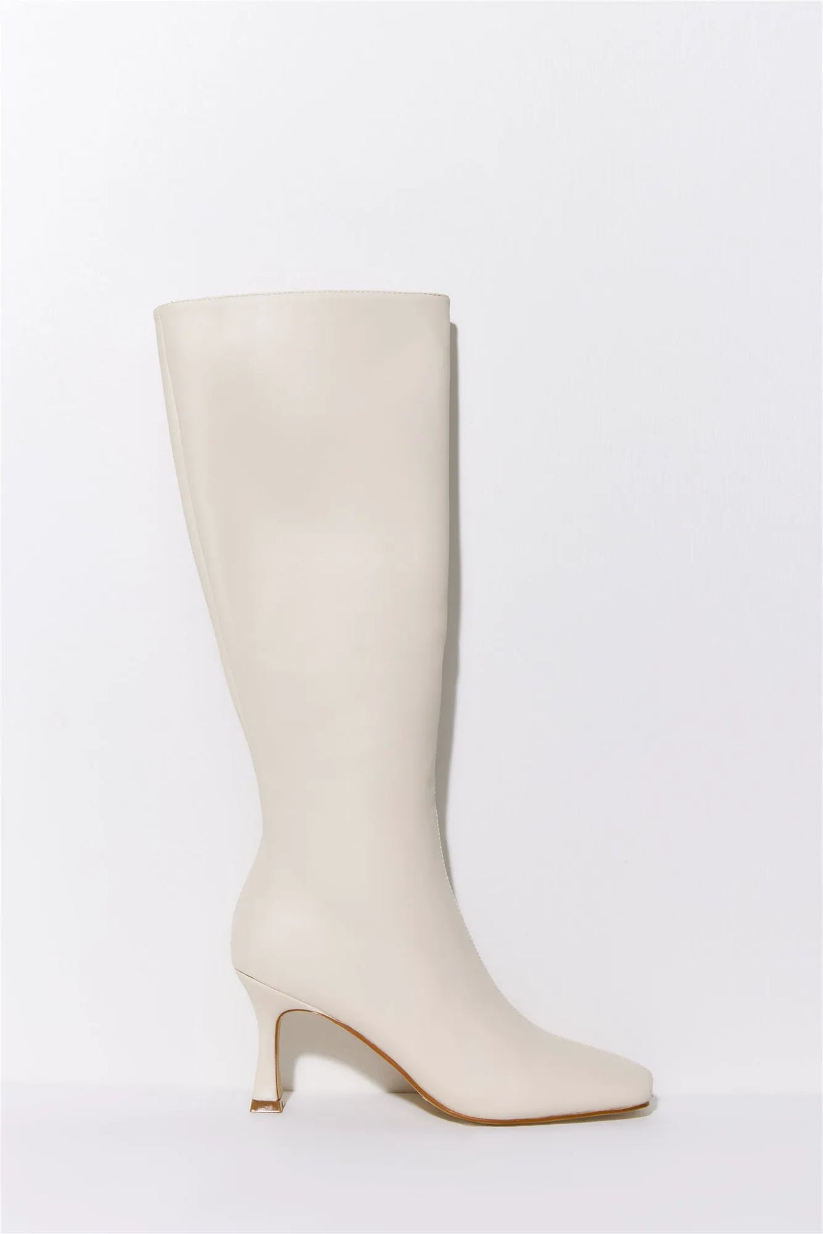 Beige/cream