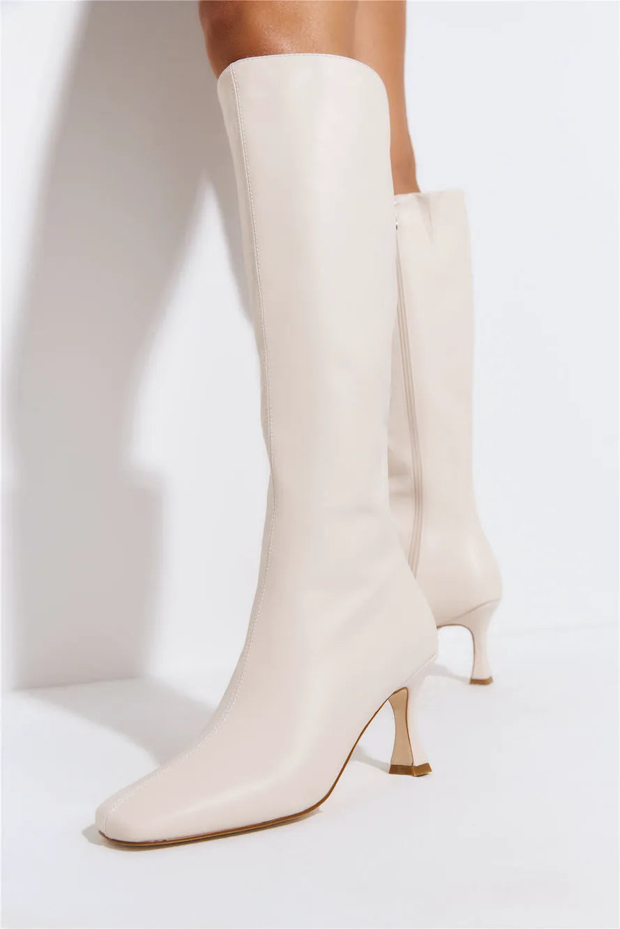 Beige/cream