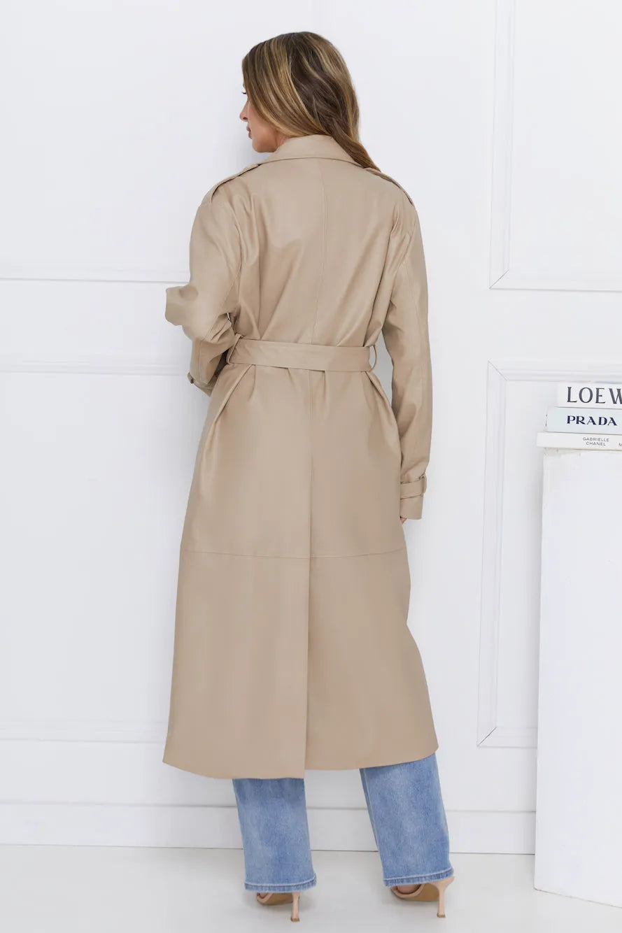 Beige/cream