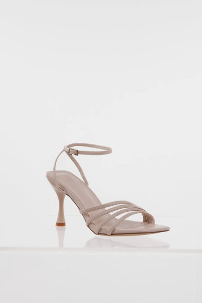 Beige/cream
