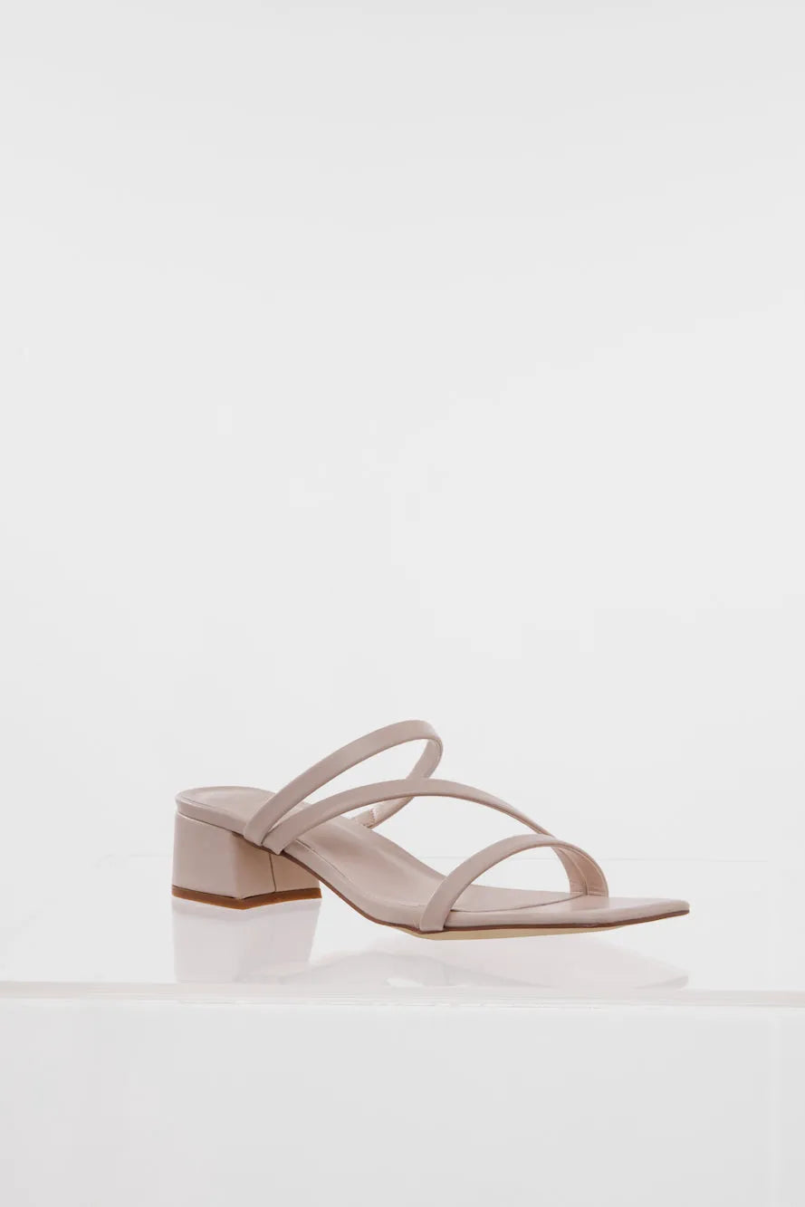 Beige/cream