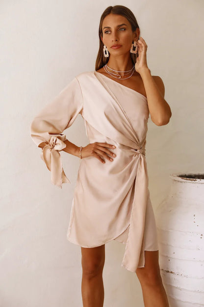 Beige/cream