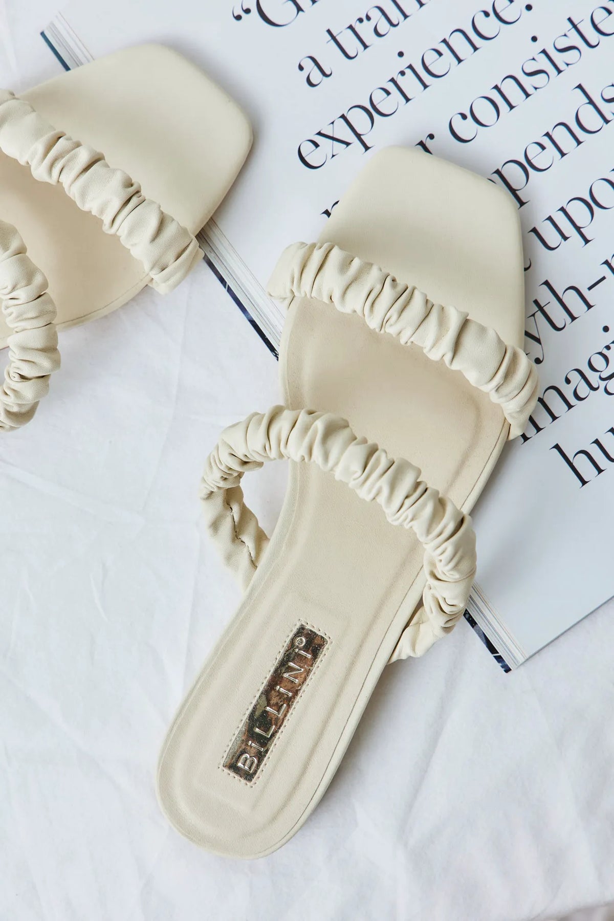 Beige/cream