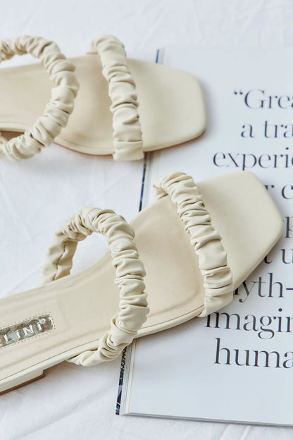 Beige/cream