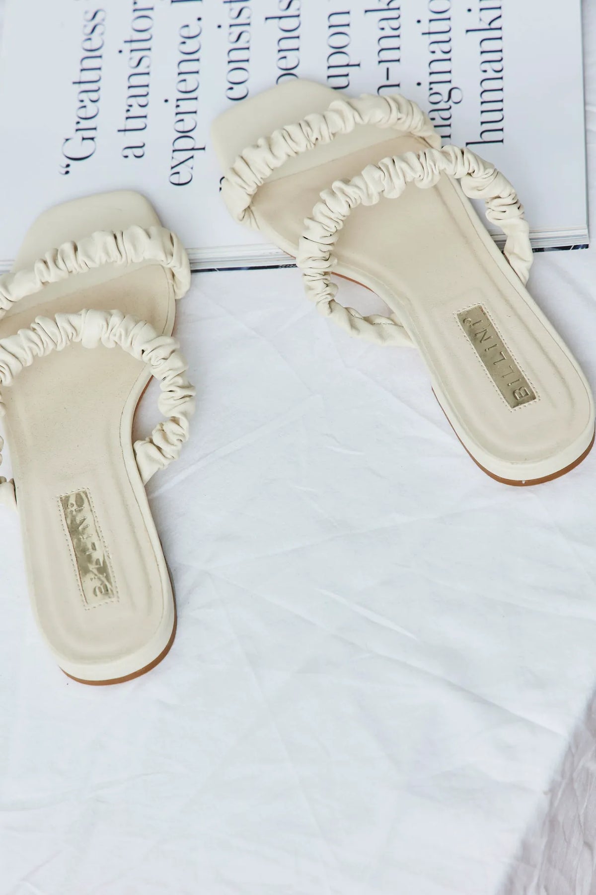 Beige/cream