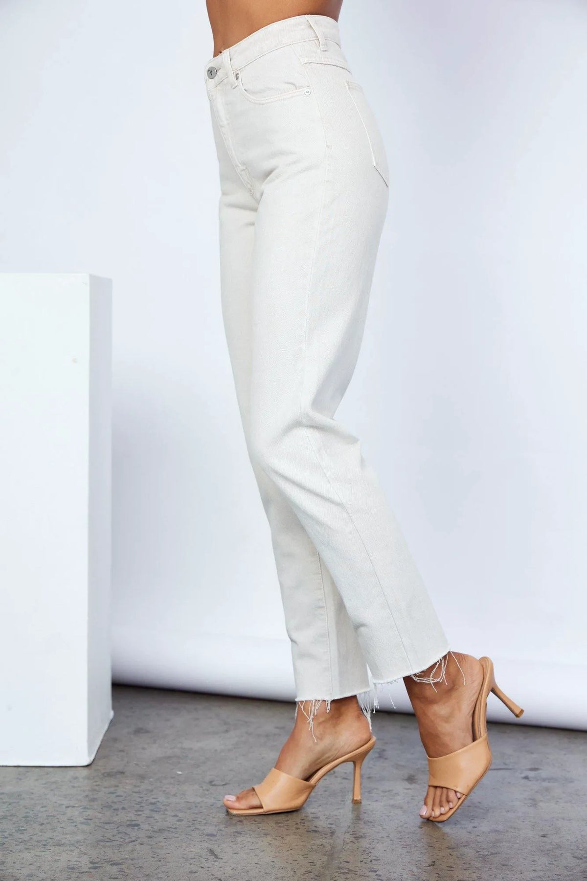 Beige/cream